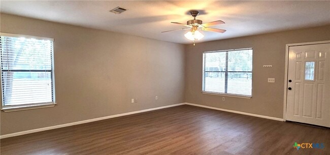 Building Photo - 317 Armstrong St