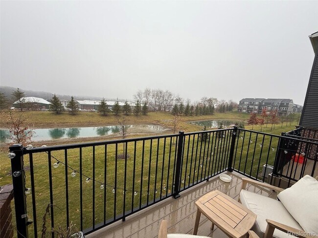 Building Photo - 4811 Broomfield Way