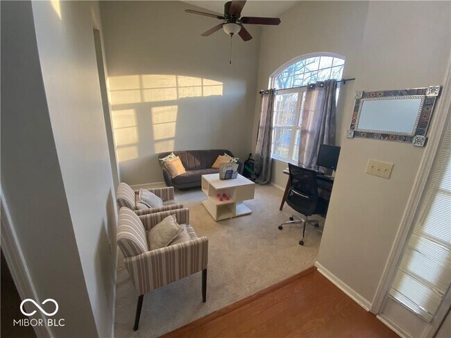 Building Photo - 10331 Lakeland Dr