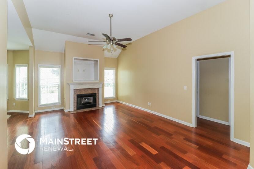 Building Photo - 8423 Shady Elm Dr