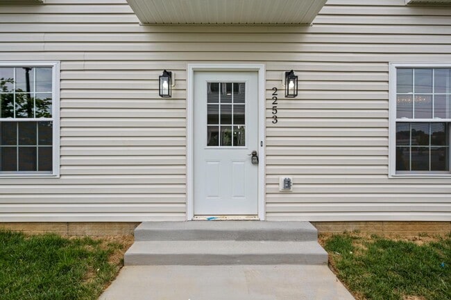 Building Photo - 2253 Papermill Rd