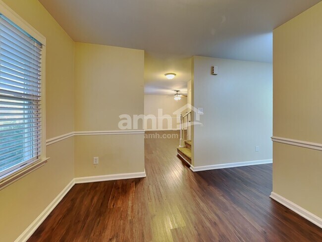 Building Photo - 6112 Glenridge Ct
