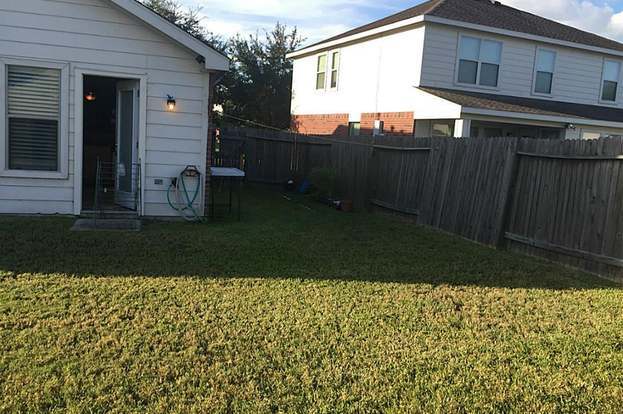 Building Photo - 21235 Bending Green Way