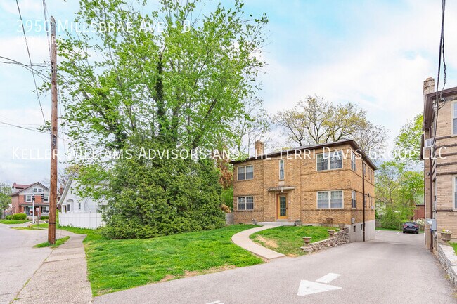 Building Photo - 3950 Millsbrae Ave