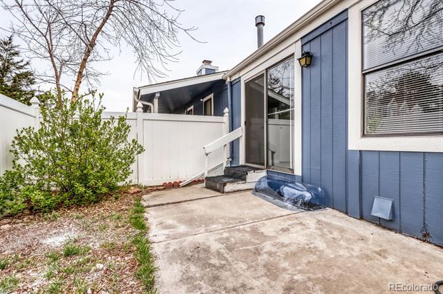 Building Photo - 11962 E Maple Ave