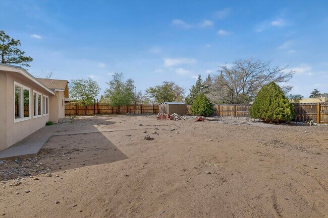 Building Photo - 4113 La Colorada Ct SE