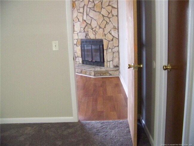 Building Photo - 6732 Willowbrook Dr