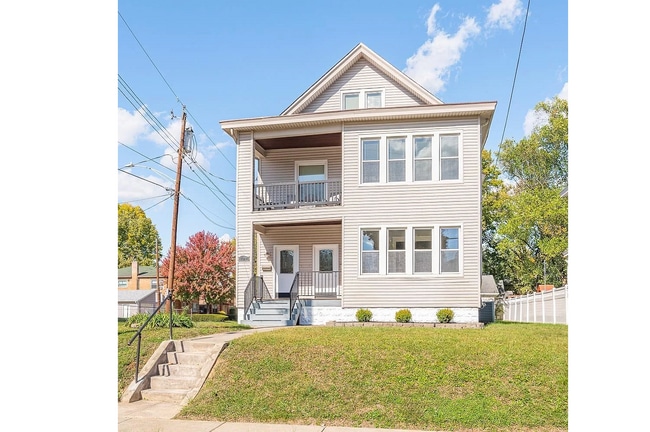 Exterior - 2802 Hyde Park Ave