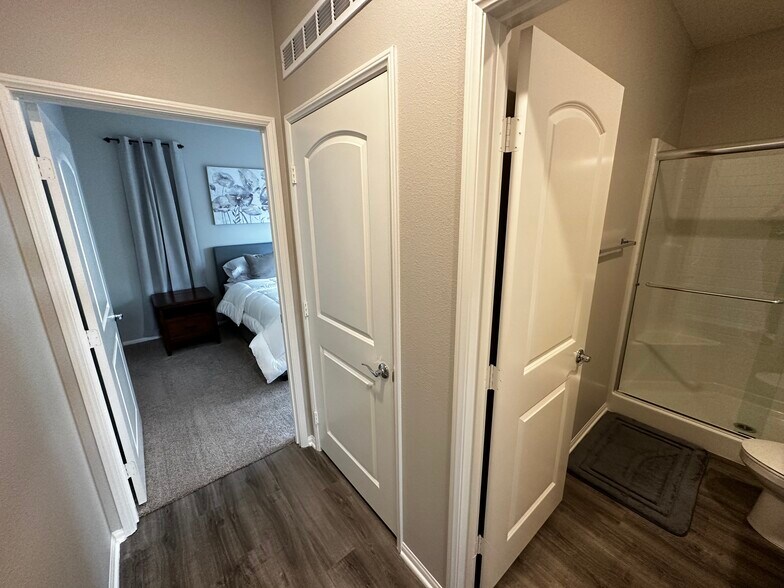 Building Photo - 26796 Baneberry Ct