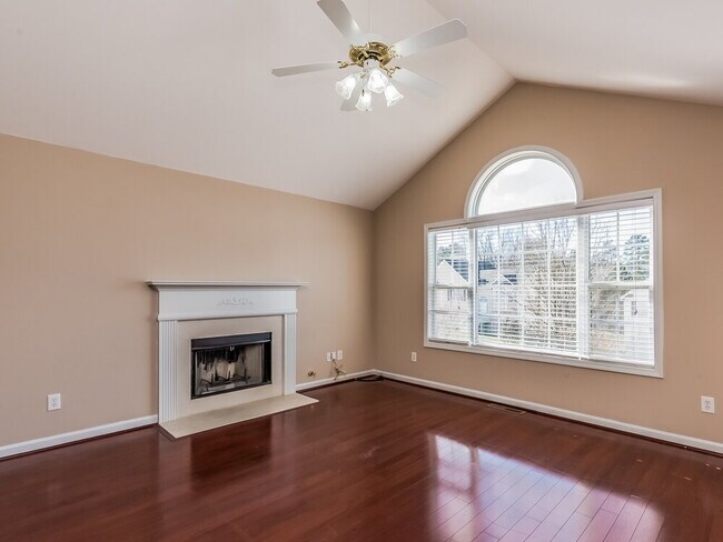 Building Photo - 6338 New Gate Dr