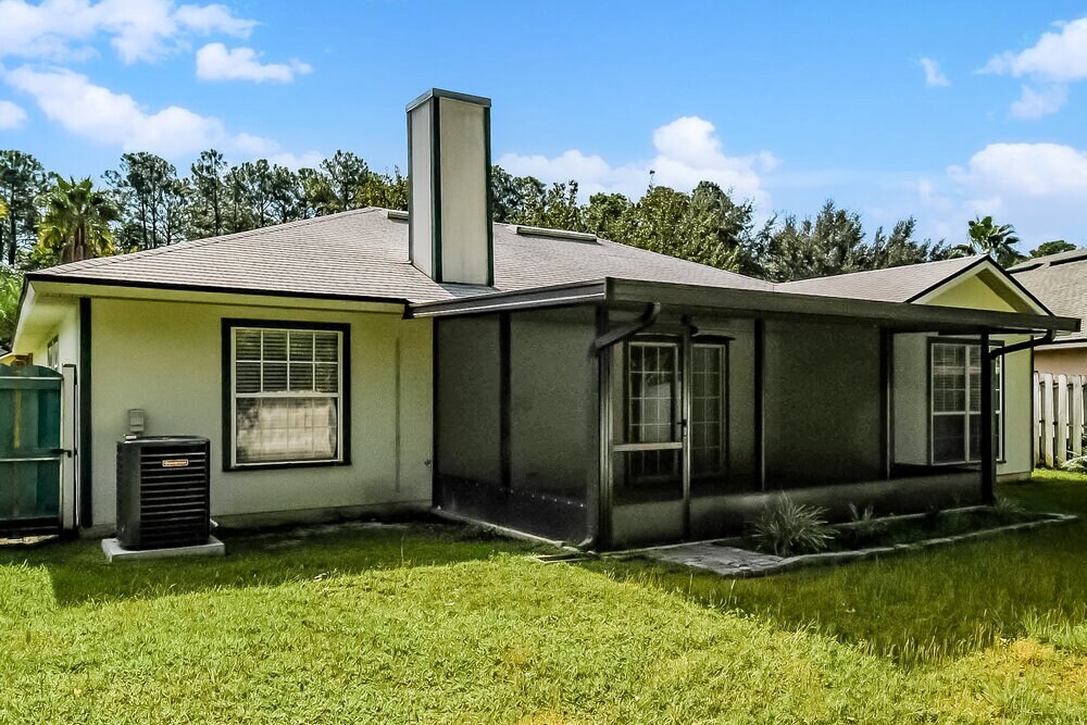 Building Photo - 7725 Fawn Lake Dr S