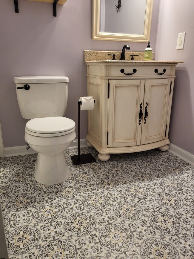 Building Photo - 104 Windsor Ct