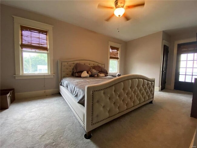 Building Photo - 743 Clark Ave