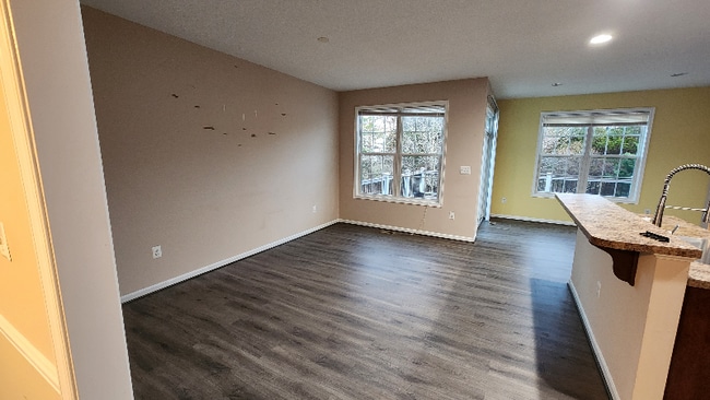 Building Photo - 25146 Harpenden Terrace