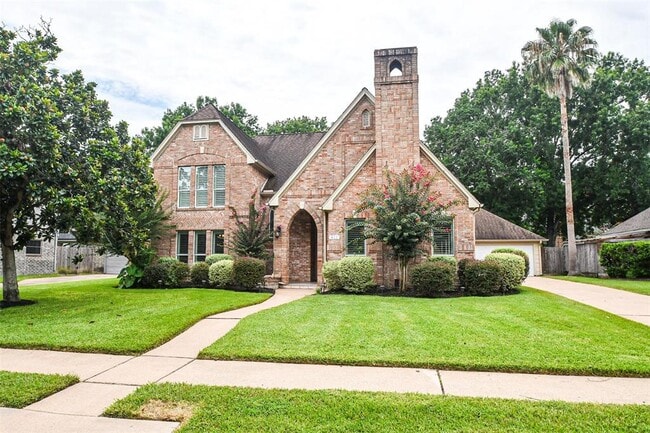 Primary Photo - 811 Sugar Plum Cir