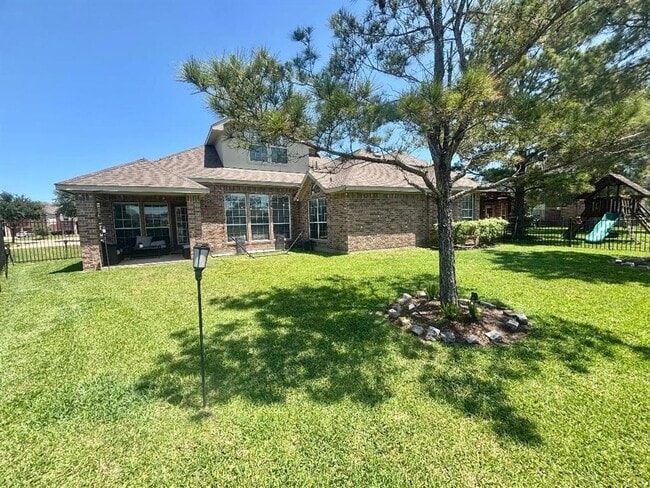 Building Photo - 8527 Cape Royal Dr