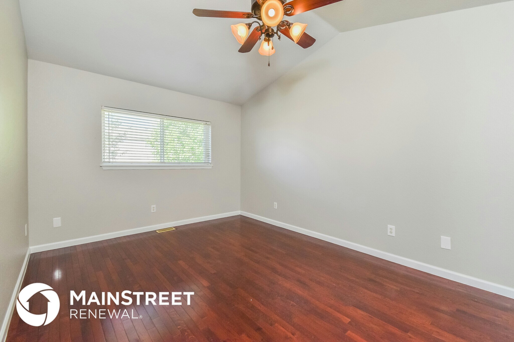 Building Photo - 1650 Leyburn Dr