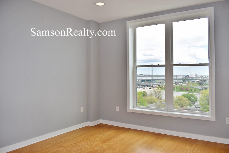 Building Photo - 44 Hospital St