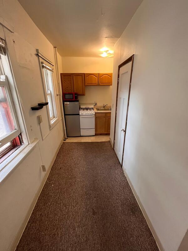 Building Photo - 632 Howard Pl