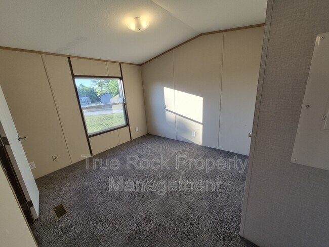 Building Photo - 16225 County Rd 1525