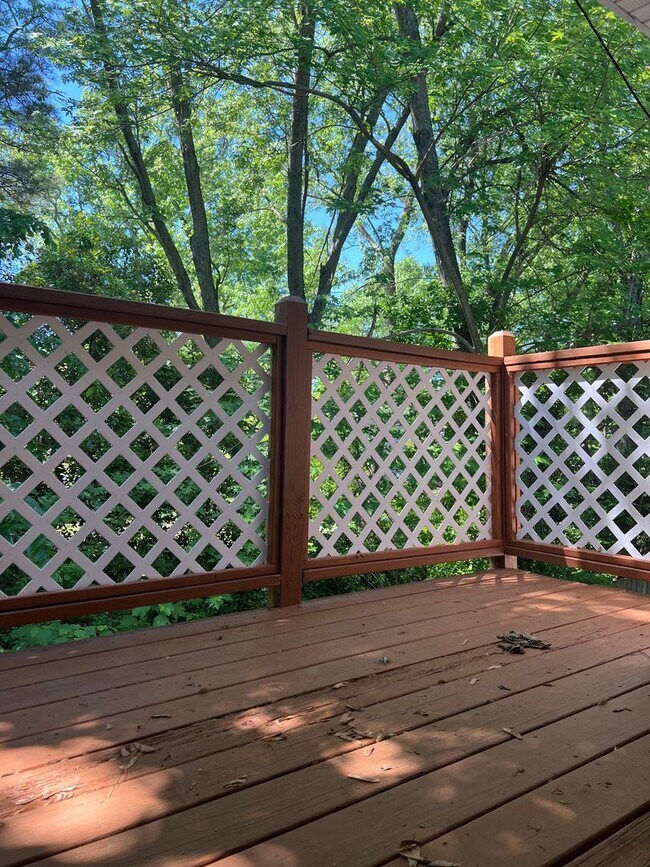 Building Photo - 233 B Lantana Ln