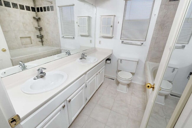 Building Photo - 2 Story Home in Rivers Edge 3 with RV Stor...
