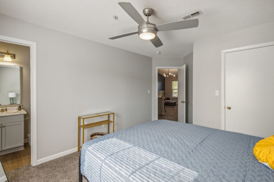 Building Photo - 3508 Carlson Bay Ct