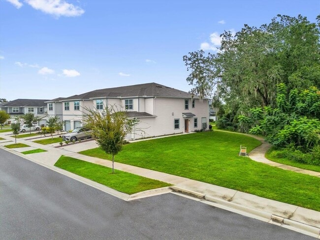 Building Photo - 2523 Bright Jewel St