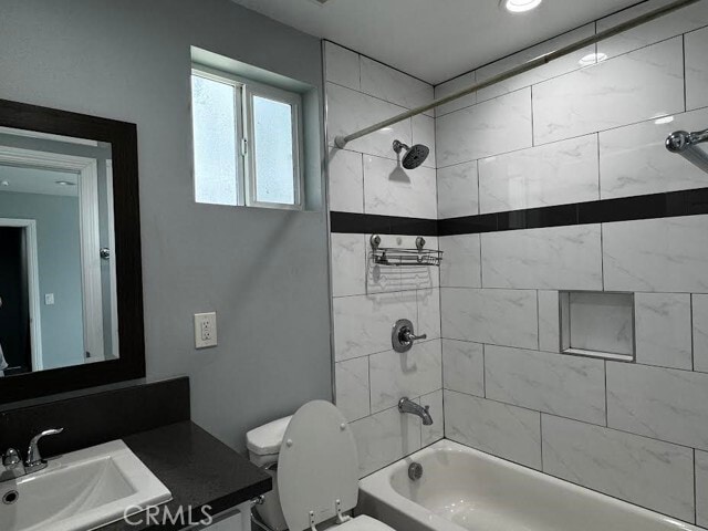 Building Photo - 433 E 30th St