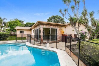 Building Photo - 6730 NW 28th Way