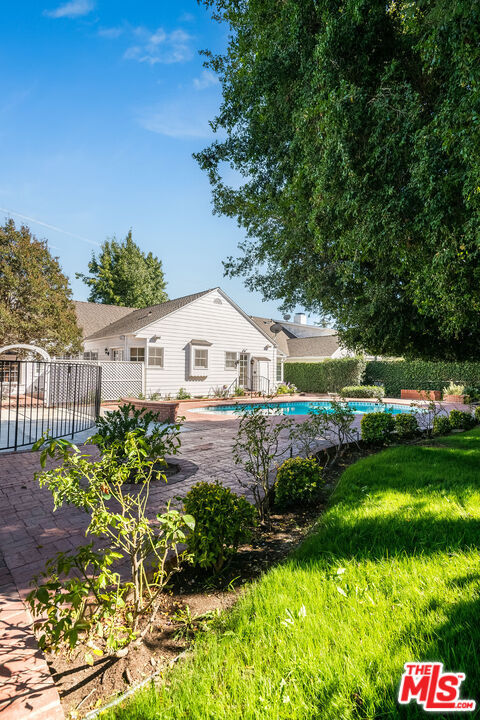 Building Photo - 4649 Sancola Ave