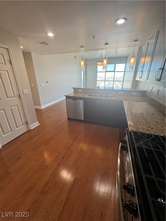 Building Photo - 150 S Las Vegas Blvd