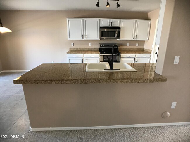Building Photo - 1346 S Palomino Creek Dr