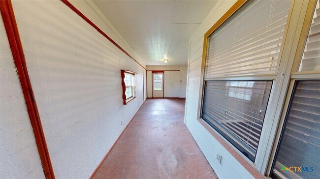 Building Photo - 106 Cedar Ridge Dr