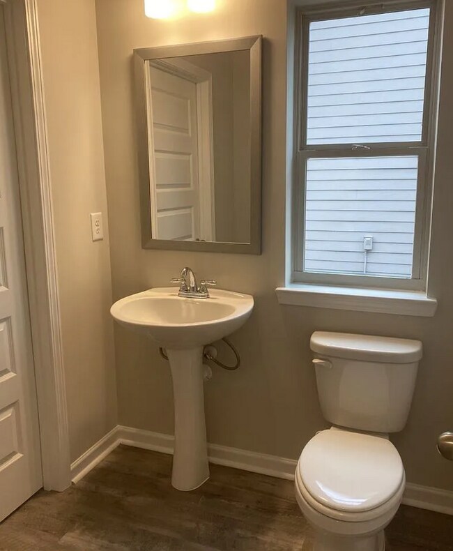 Building Photo - 2516 Bear Mountain St