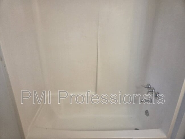 Building Photo - 5788 George Franklin Rd