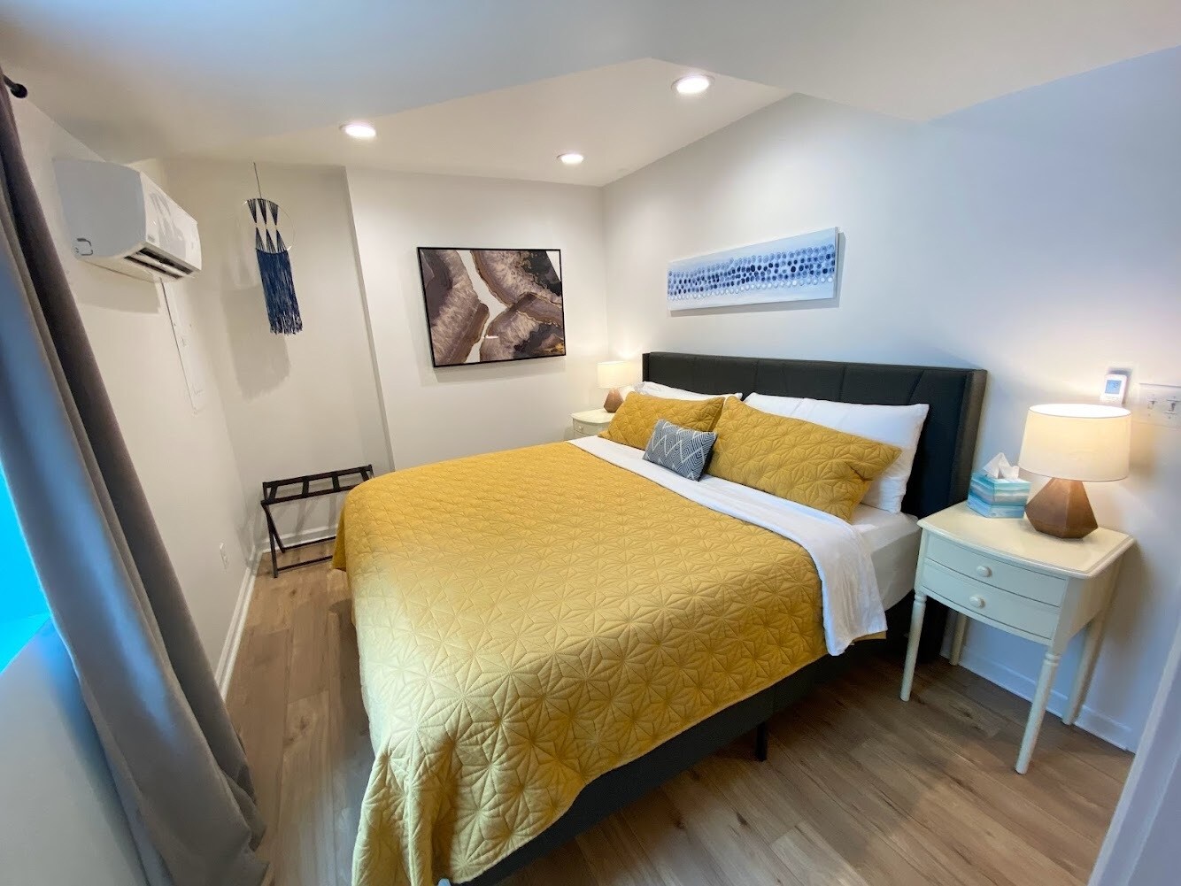 King bed. Blackout curtains. - 173 State St