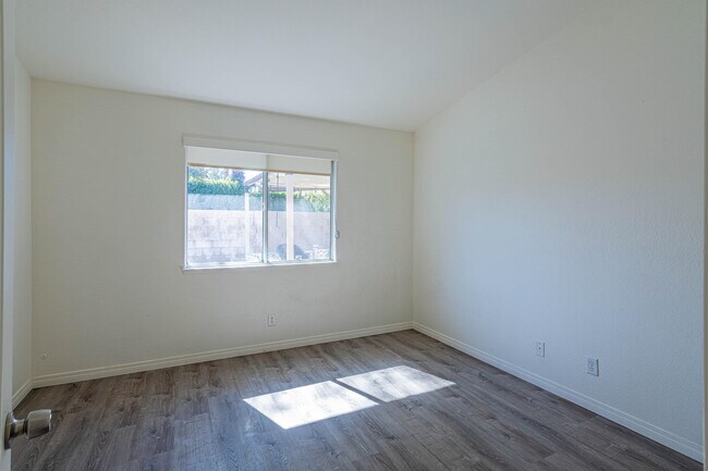 Building Photo - 81329 Avenida Coyote