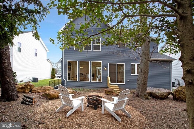 Building Photo - 408 Kosmill Dr