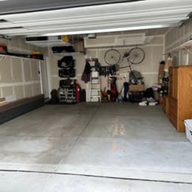 Building Photo - 1566 W 67th Dr