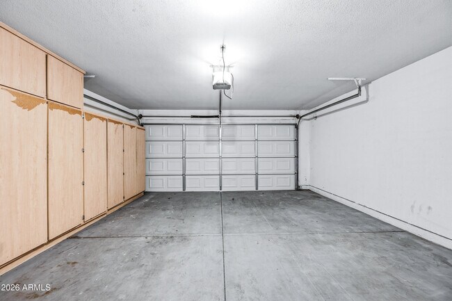 Building Photo - 9515 W Monte Vista Rd