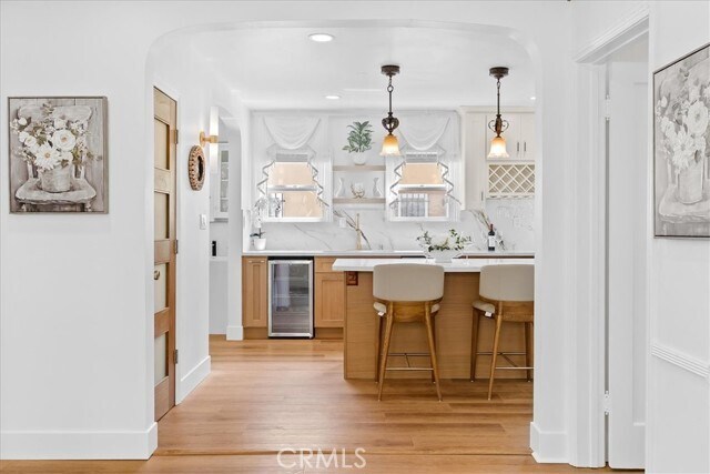 Building Photo - 1428 W 92nd St