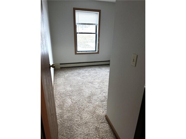 Building Photo - 720 Melody Ln