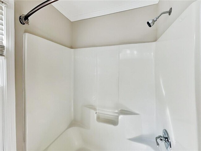 Building Photo - 365 Widewater Dr