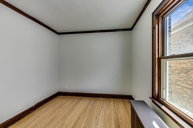 Building Photo - 1814 Wesley Ave