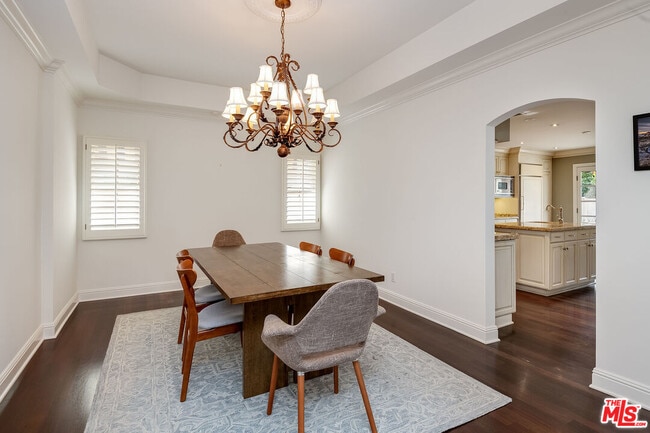 Building Photo - 4419 Clybourn Ave