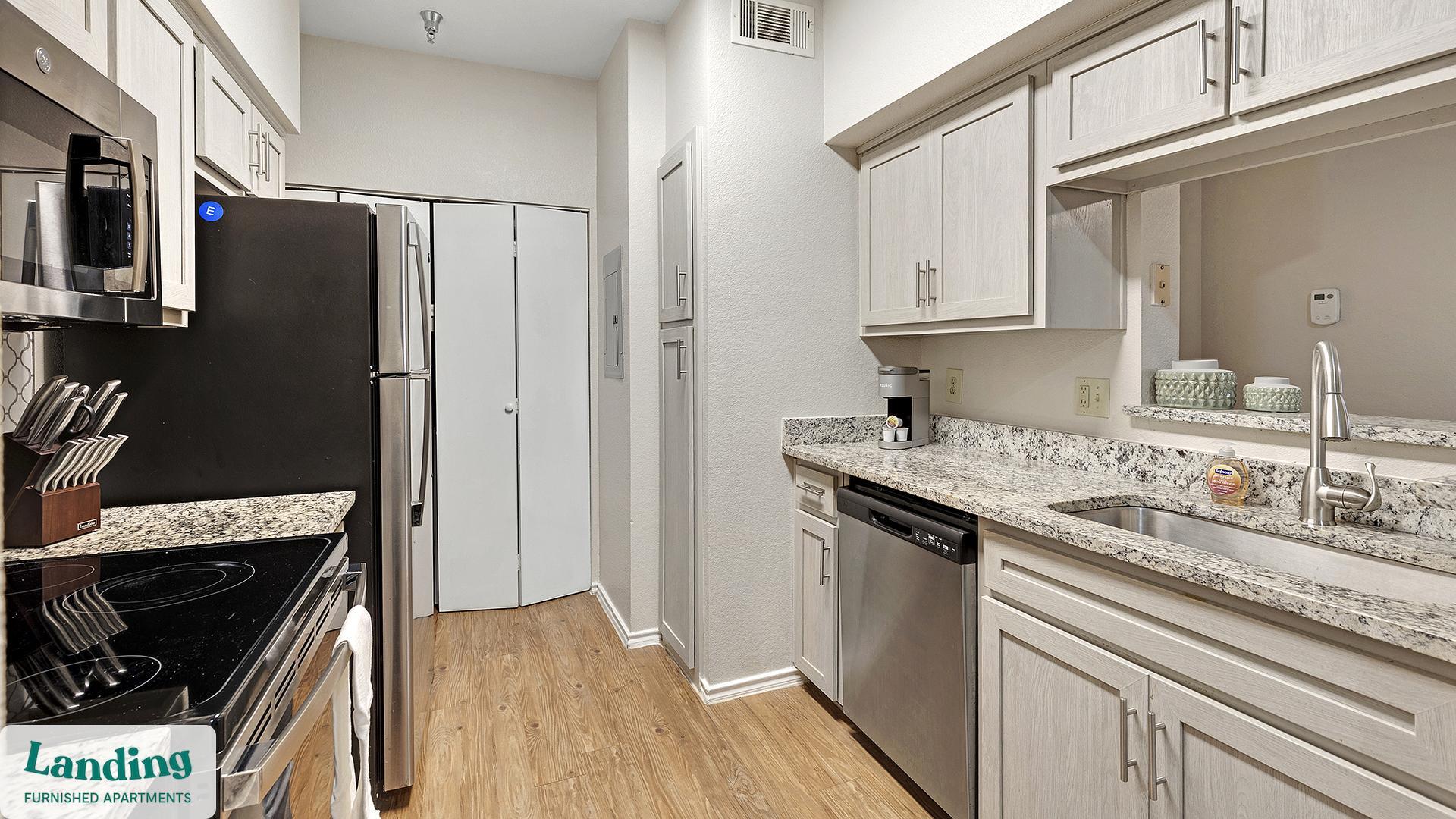 Building Photo - 165 Forestbrook Dr