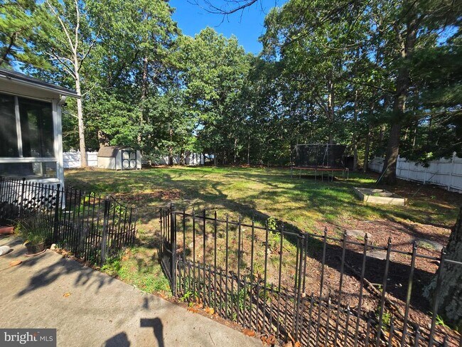 Building Photo - 1 Radcliff Ct