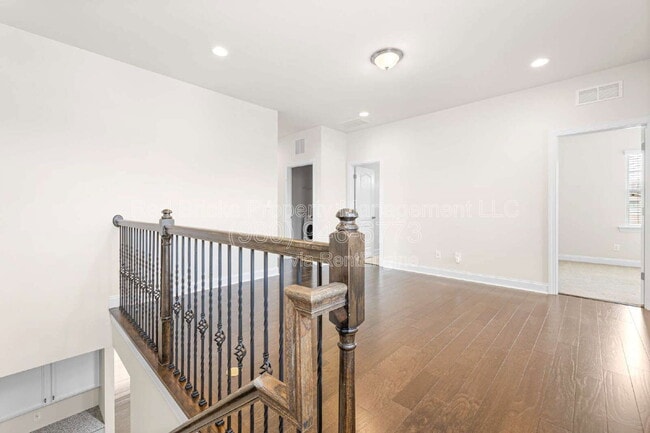 Building Photo - 8608 Lavender Pl