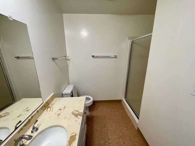 Master bath1 - 5215 Sepulveda Blvd
